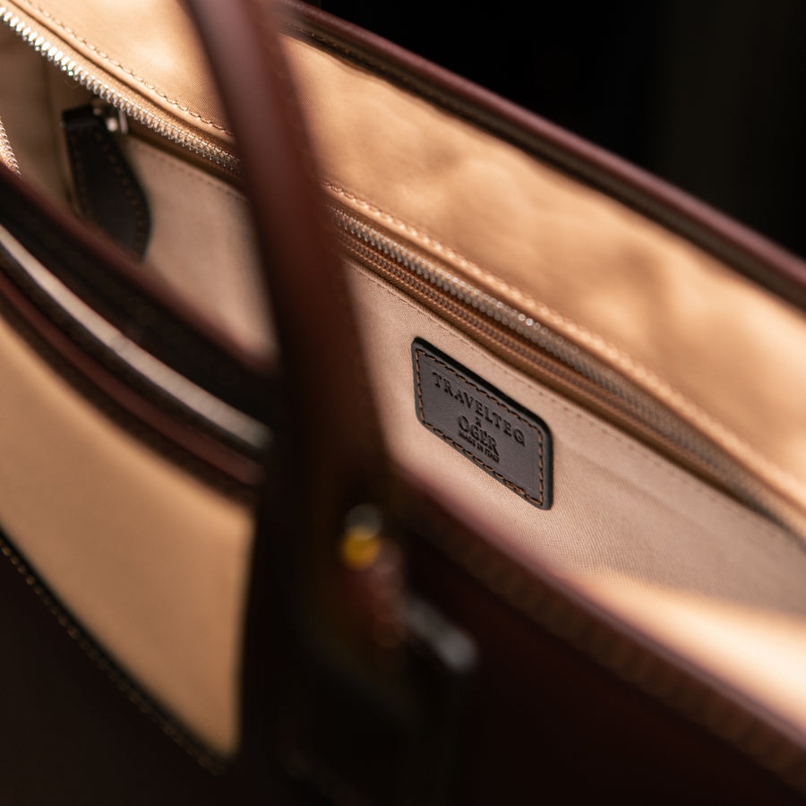 The OGÉR Briefcase - Espresso/Beige