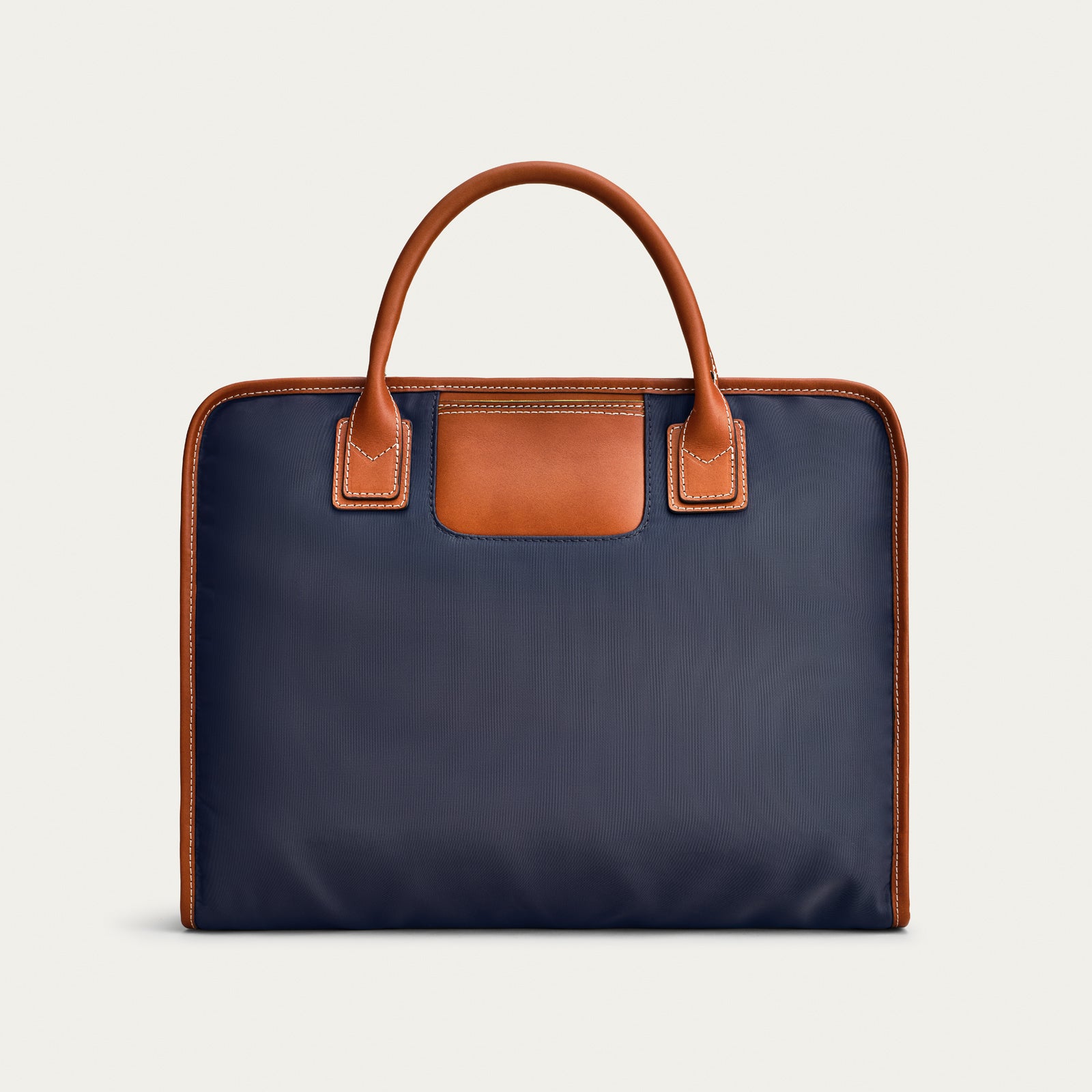 ETRO briefcase 　　ITALY　エトロ Heritage, reworked. The #EtroTradition take on tailoring keeps the