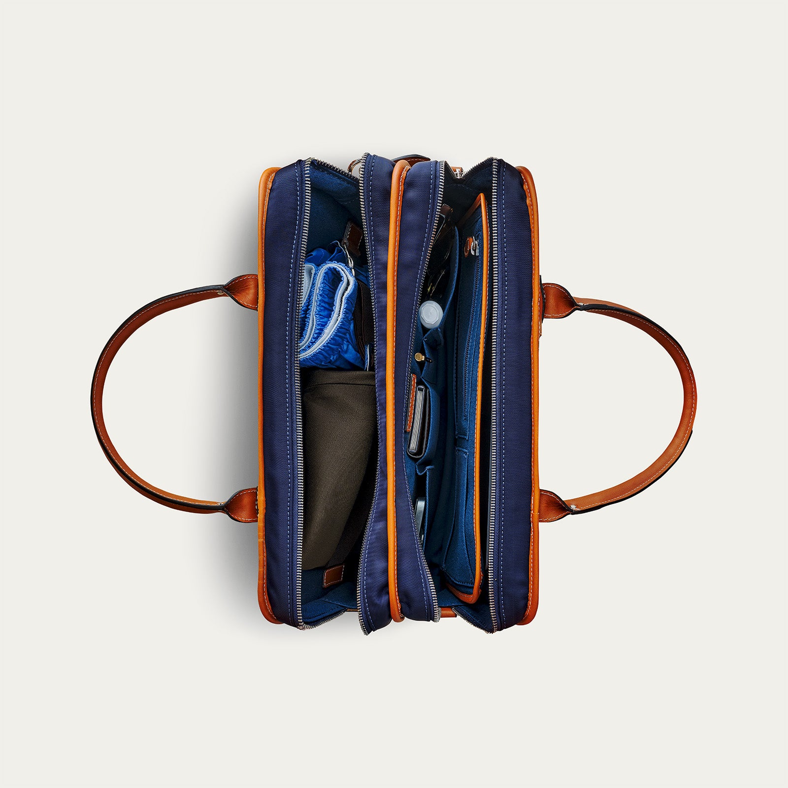 The Overnight - Cognac/Navy – Travelteq
